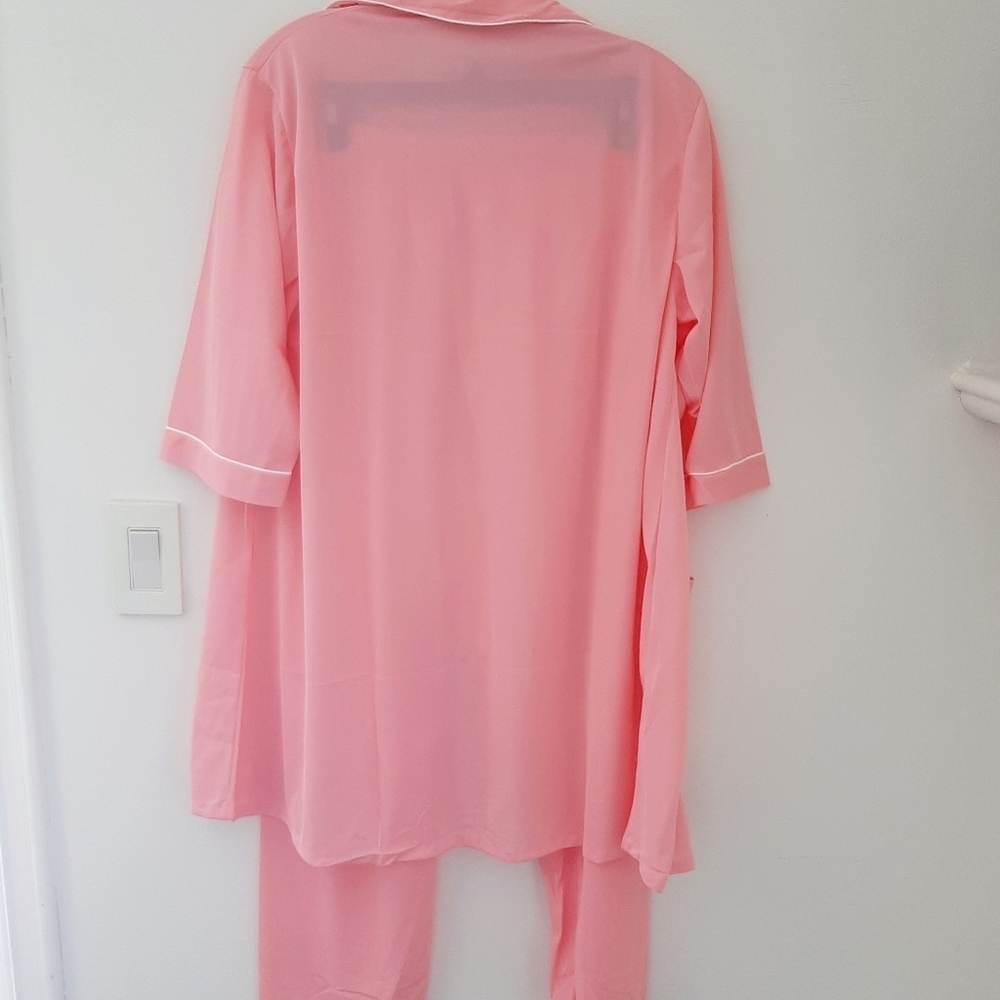 RADCLIFFE PAJAMA SET - Picture 9 of 12